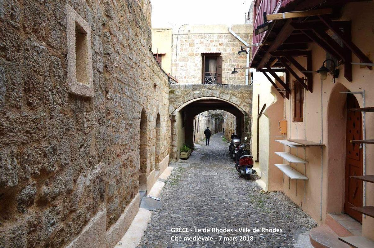 167- Citadelle medievale.JPG